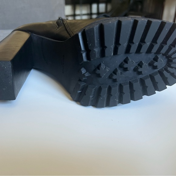 Worn Once In Paris! Besos By SteveMadden Leather Platform Bootie - Picture 5 of 6